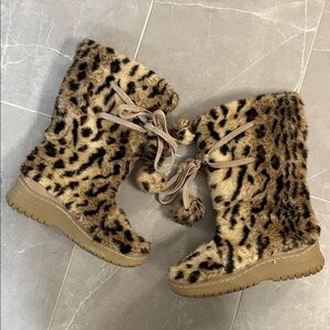 Faux fur boots